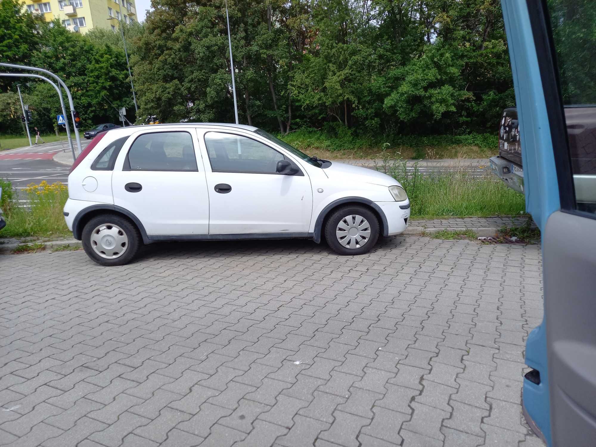 Opel Corsa 1,2 benzyna