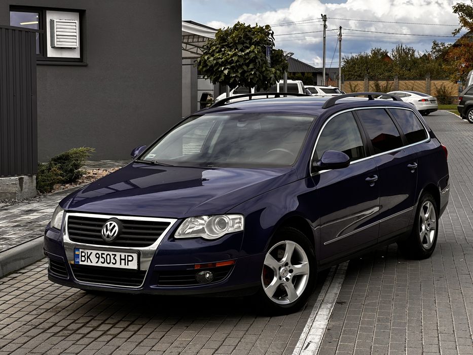 Volkswagen Passat B6 гарний стан, гарна комплектація.