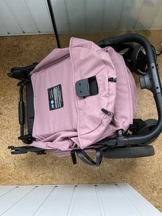 Продам дитячу коляску Carello Bravo 2023 року