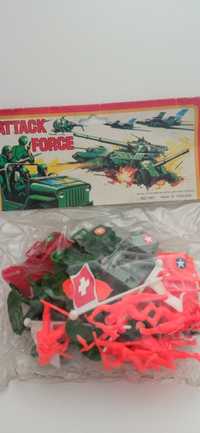 Zestaw żołnierzy Attack force z 1987 r