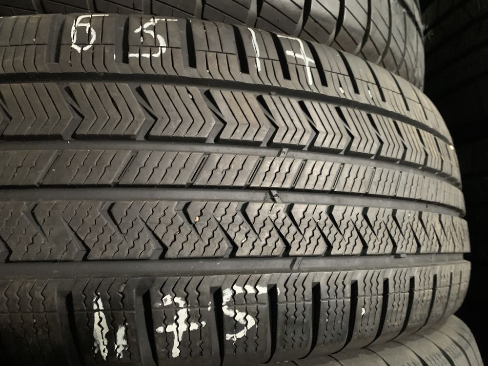 Шины б/у всесезонные 225/65 R17 Vredestein Quatrac 5 SUV