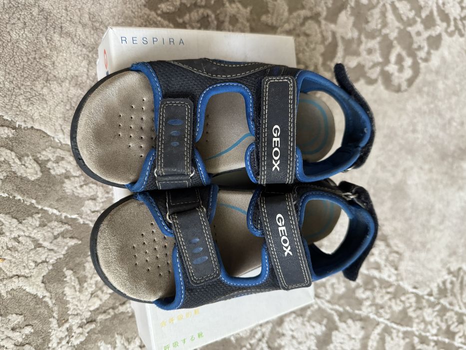 Geox сандалі босоніжки