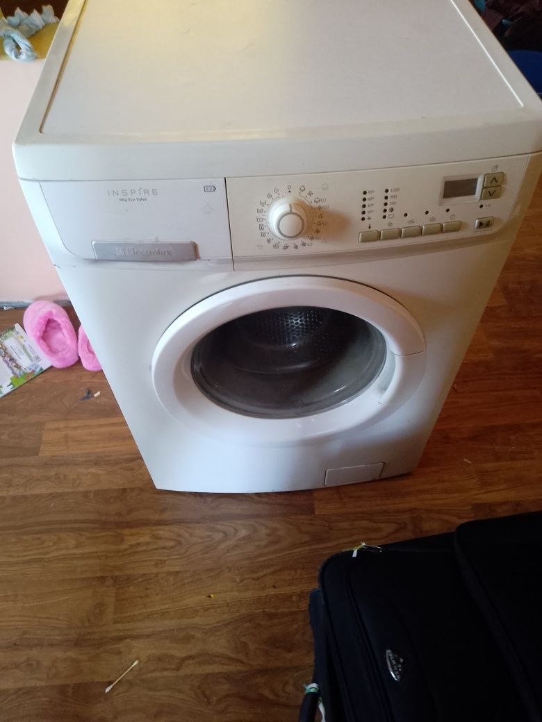 Electrolux inspire Ewf12470w пральна машинка 2500