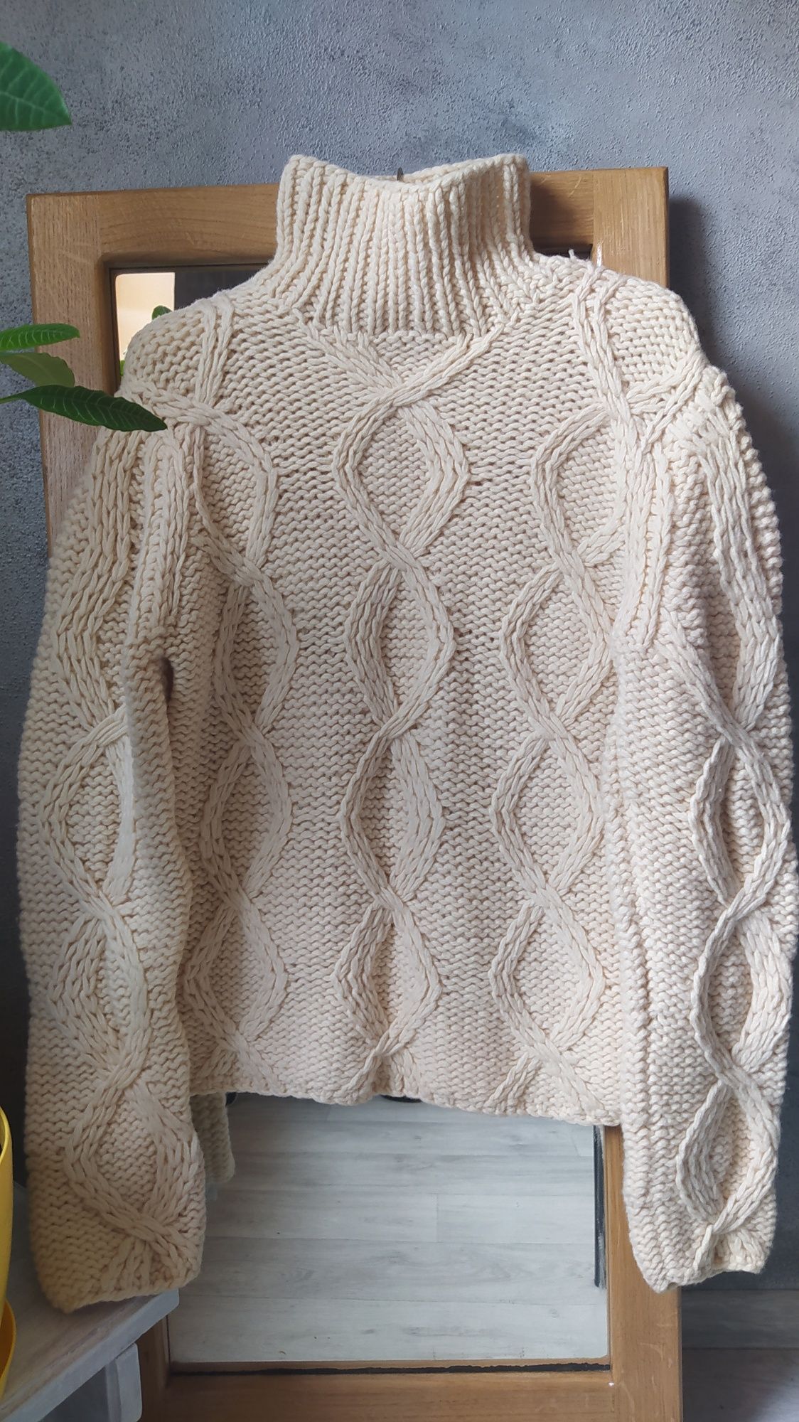 Светр Club Monaco, р .М