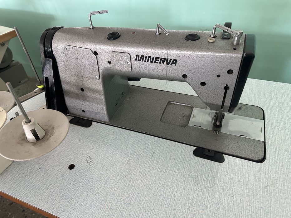 Двоголкова машинка Minerva, швейна машинка Minerva