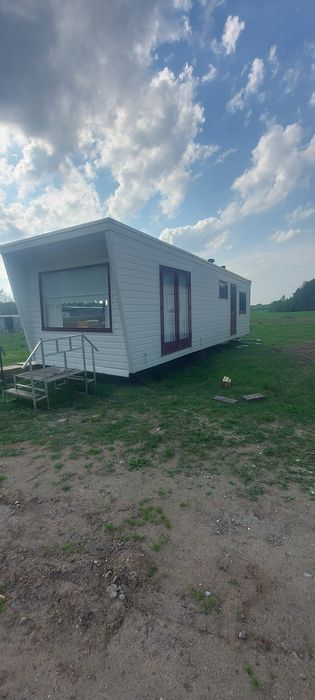 Domek o masywnej budowie