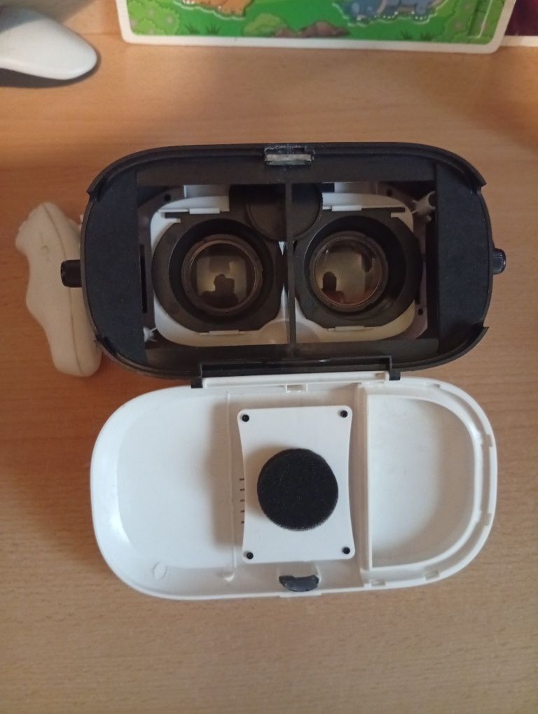 Продам 3D очки недорого