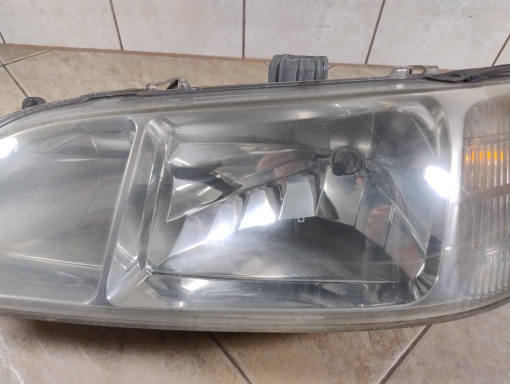 Lampa reflektor lewy przód Honda Accord 6 VI 97-01 wysyłka OLX Europa