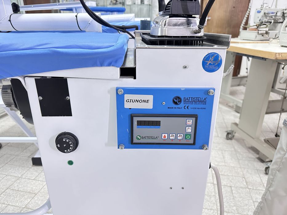 Tabua passar a ferro com aspiracao e insuflacao Battistella