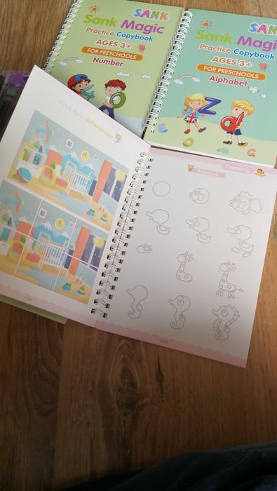 4 książki pióro magiczna kopia