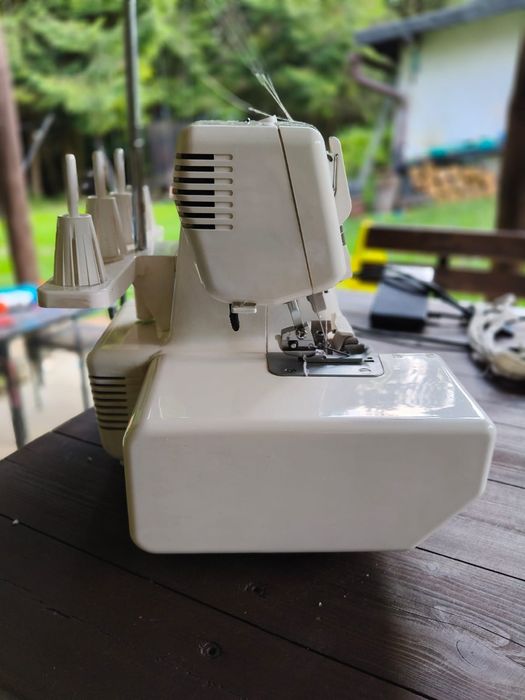 Owerlok janome 990D