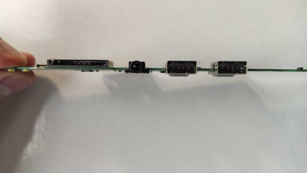 Płytka portów I/O ASUS VivoBook 15 R504ZA (MPN: 35XKEIB0020)