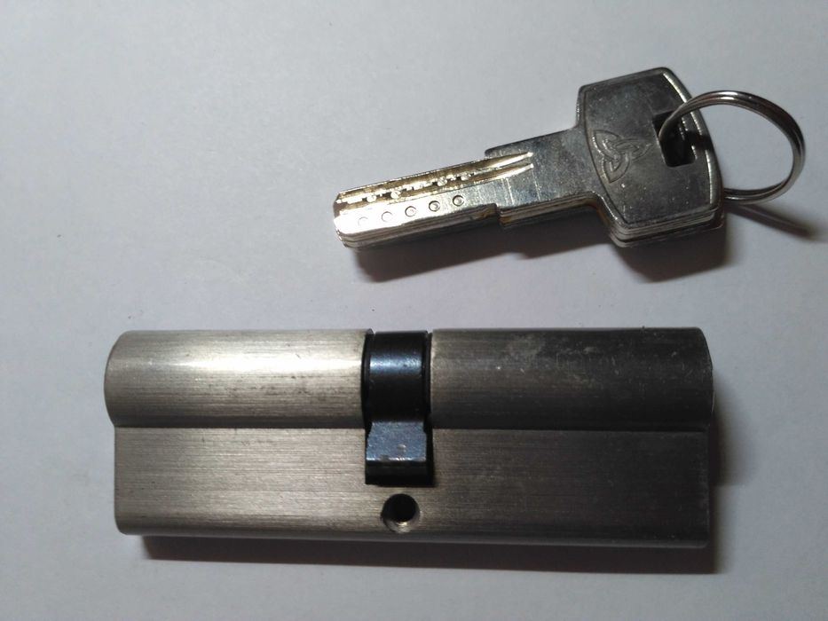 Цилиндр замка 90мм 45/45