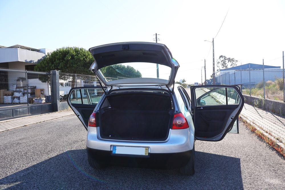 Volkswagen Golf V