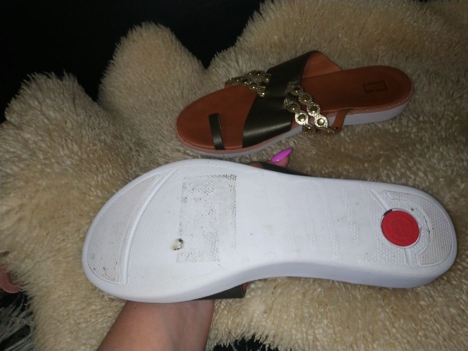Fitflop шкіряні шльопанці 42 р по устілці 27.5 см ширина 10 см