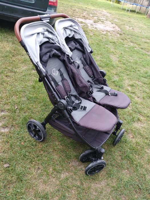 Wózek dla bliźniaków