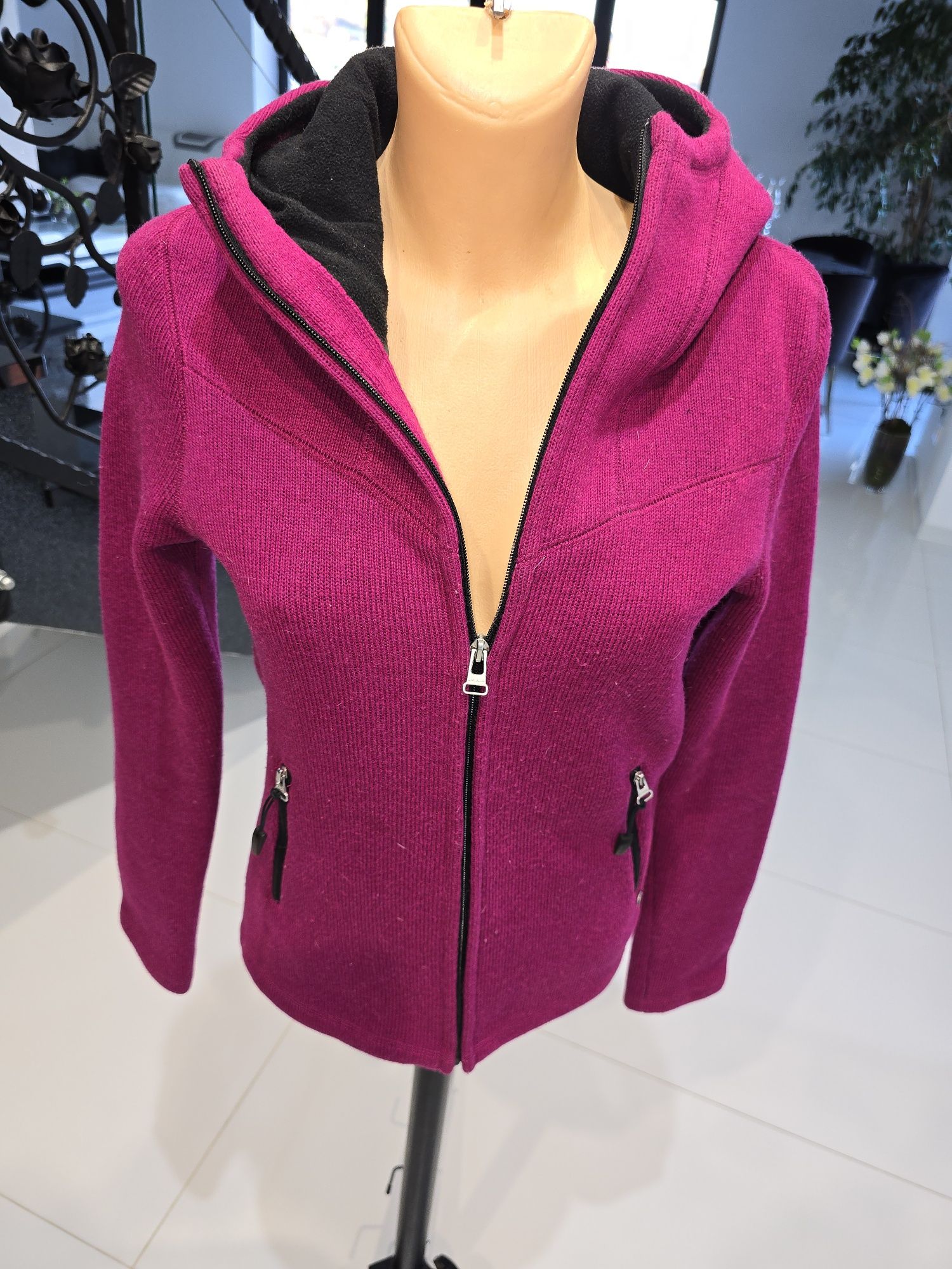 Bluza kurtka ciepła polarowa rozowa wygodna Bench S