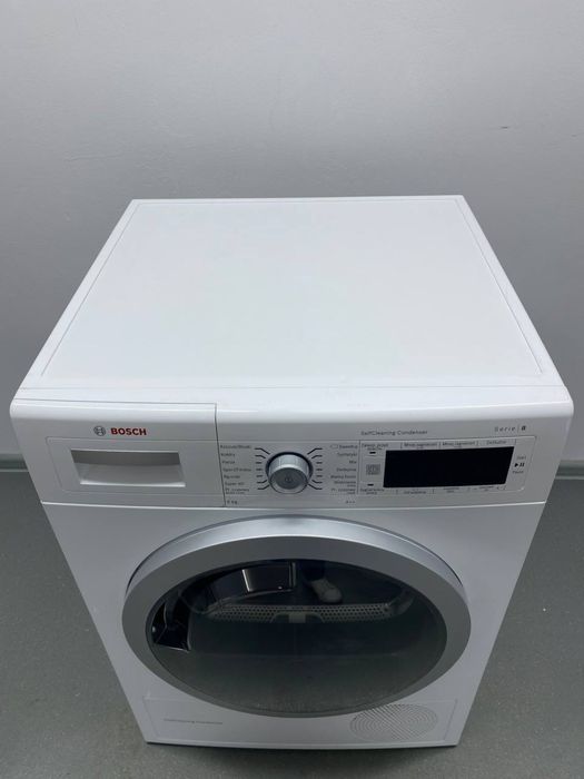 Сушильна машина Bosch Serie 8 WTW85560PL/01