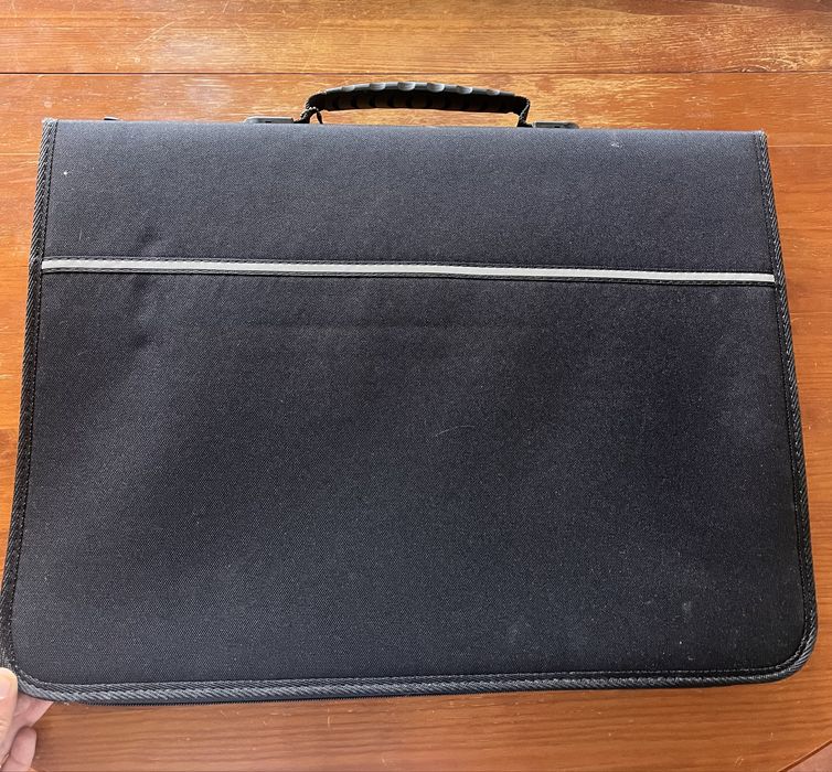 Capa Desenhos A3 Artes