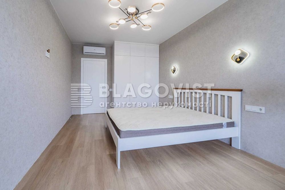Продаж 3 к квартири з ремонтом Русанівська гавань