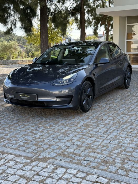 Tesla Model 3 Standard Range plus Facelift