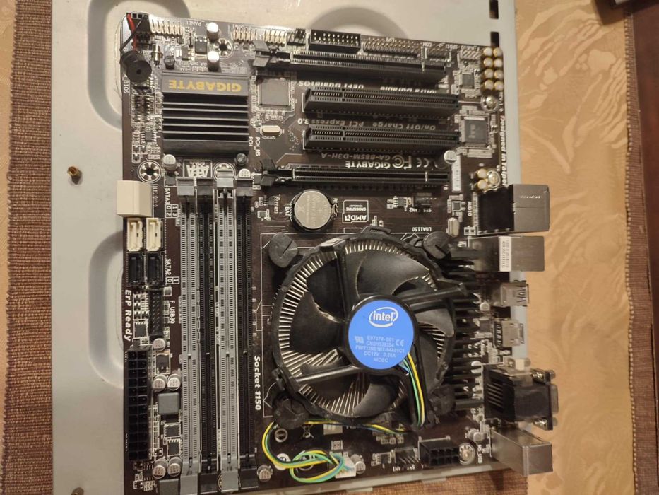 Płyta główna GIGABYTE B85M-D3H-A oraz Procesor Intel Core i5