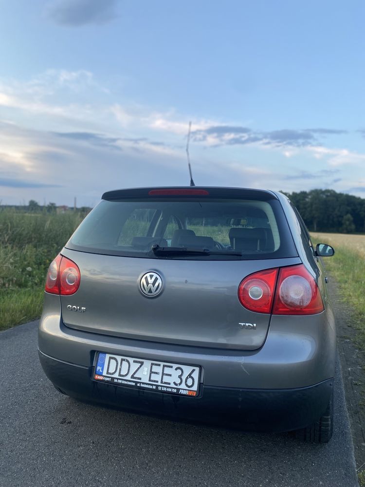 VW Golf 5 hatchback