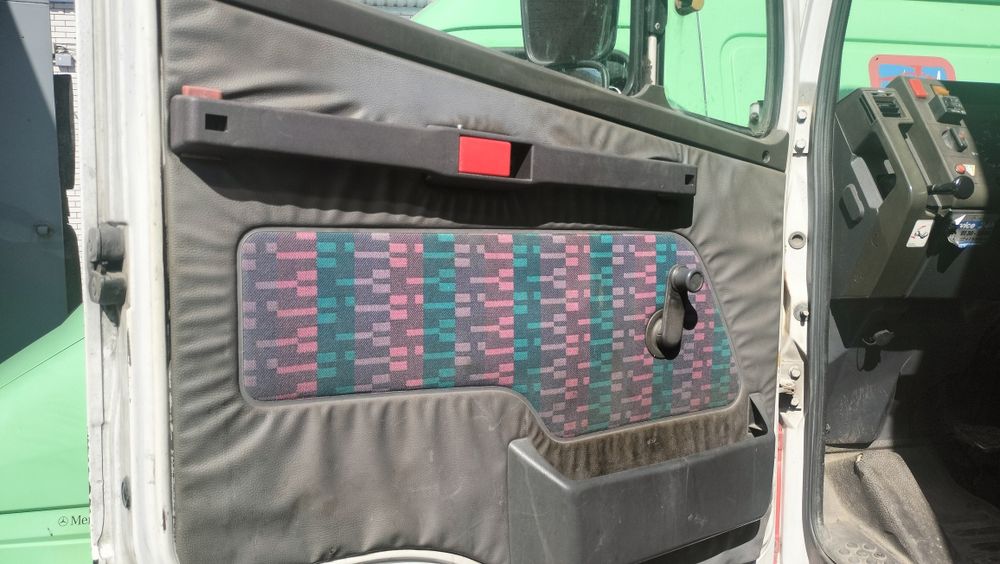 Мерседес 817 гідроборт