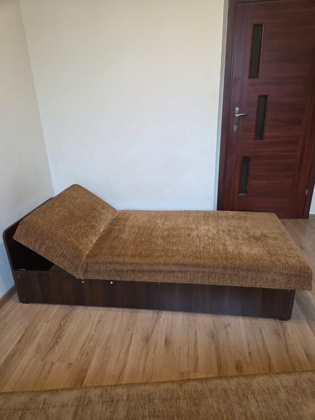 Tapczan jednoosobowy 2 sztuki