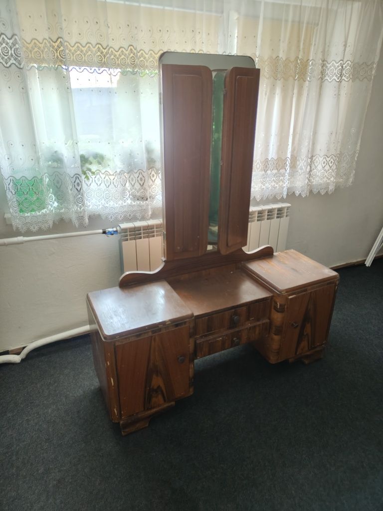 Toaletka z lustrem PRL