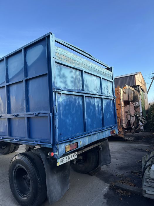 Прицеп ГКБ 8352 зерновоз