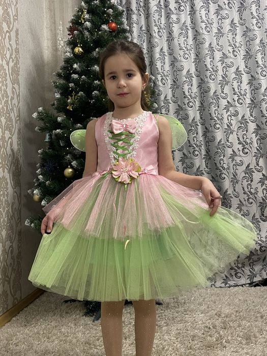 дитячі нарядні плаття,сукні Ялинки,Ельфи  та інші  на виступи