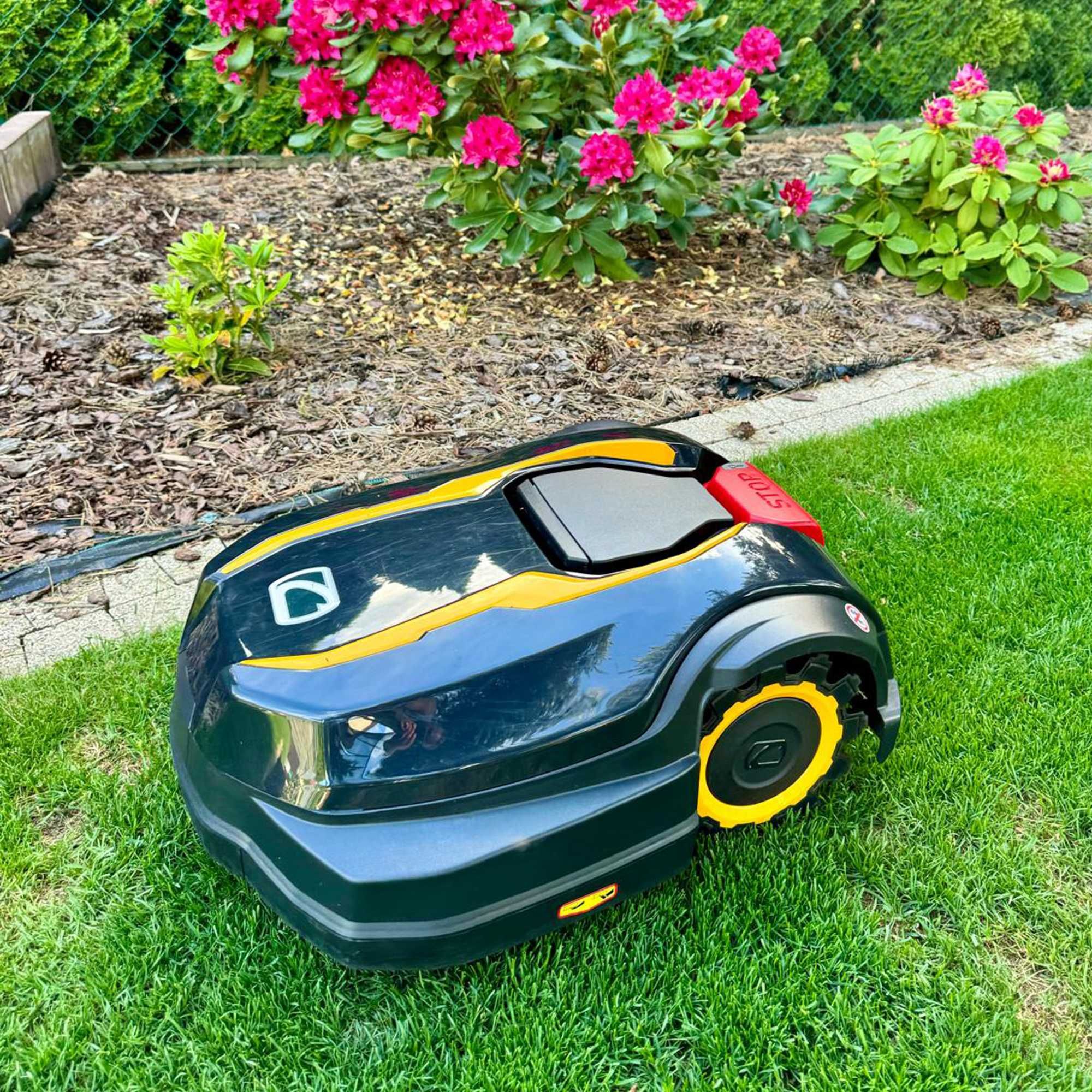 Robot koszący Cub Cadet XR5 4000 - Kosiarka automatyczna, 4000 m2