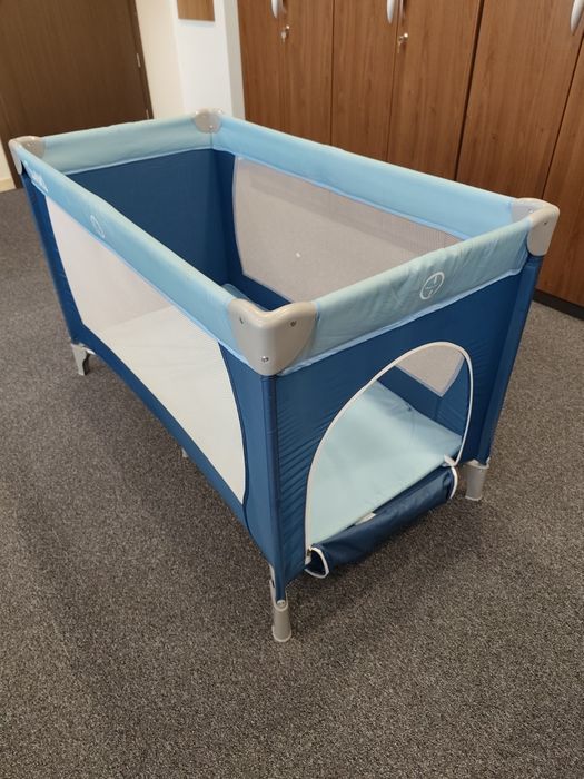 Łóżeczko turystyczne SMIKI z dodatkowym materacem