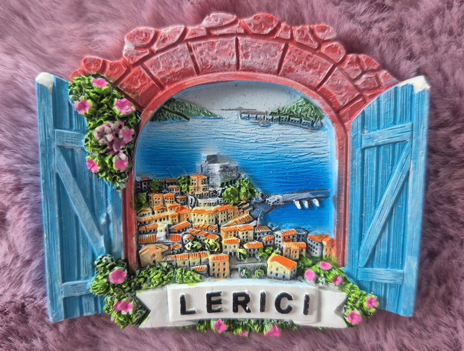Magnes na lodówkę pamiątka prezent Włochy nowy Lerici