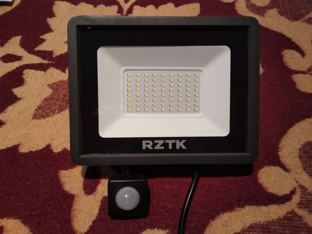Прожектор светодиодный 50 ватт RZTK FL 50S