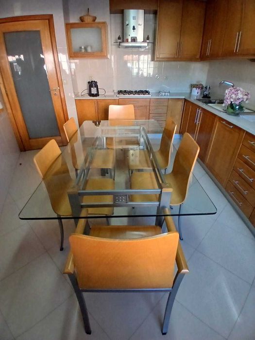 Mesa de cozinha + 6 cadeiras