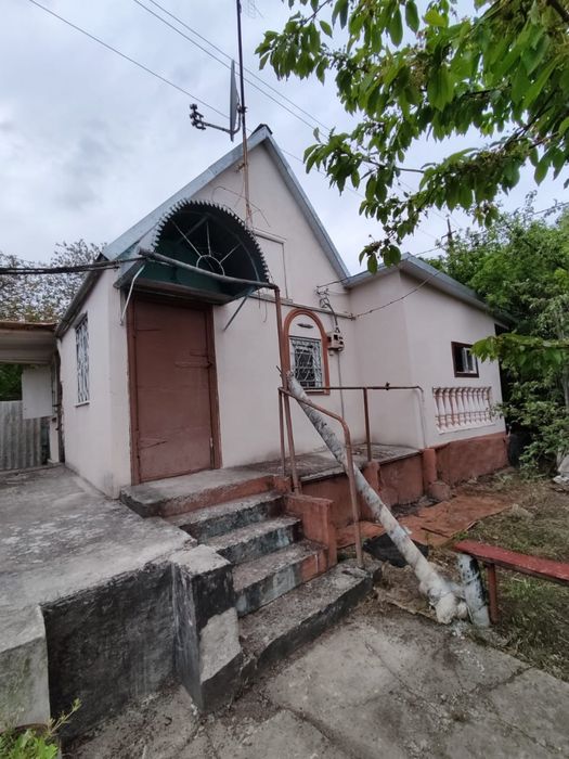 Продам дачу біля Чиколовки