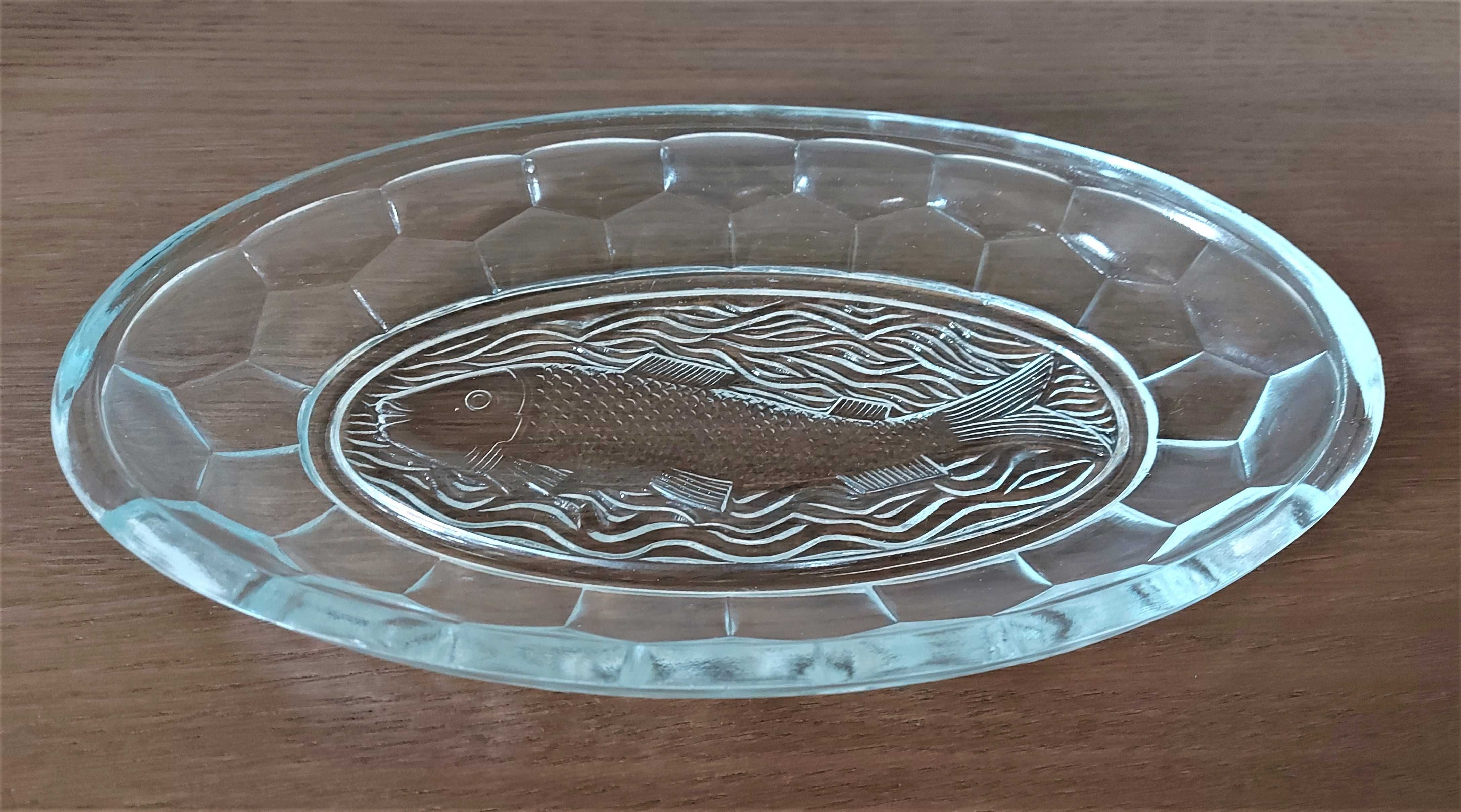 półmisek szklany z rybą , przedwojenny, zabytkowy