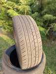 Pneus continental 235/55/20 - bom estado