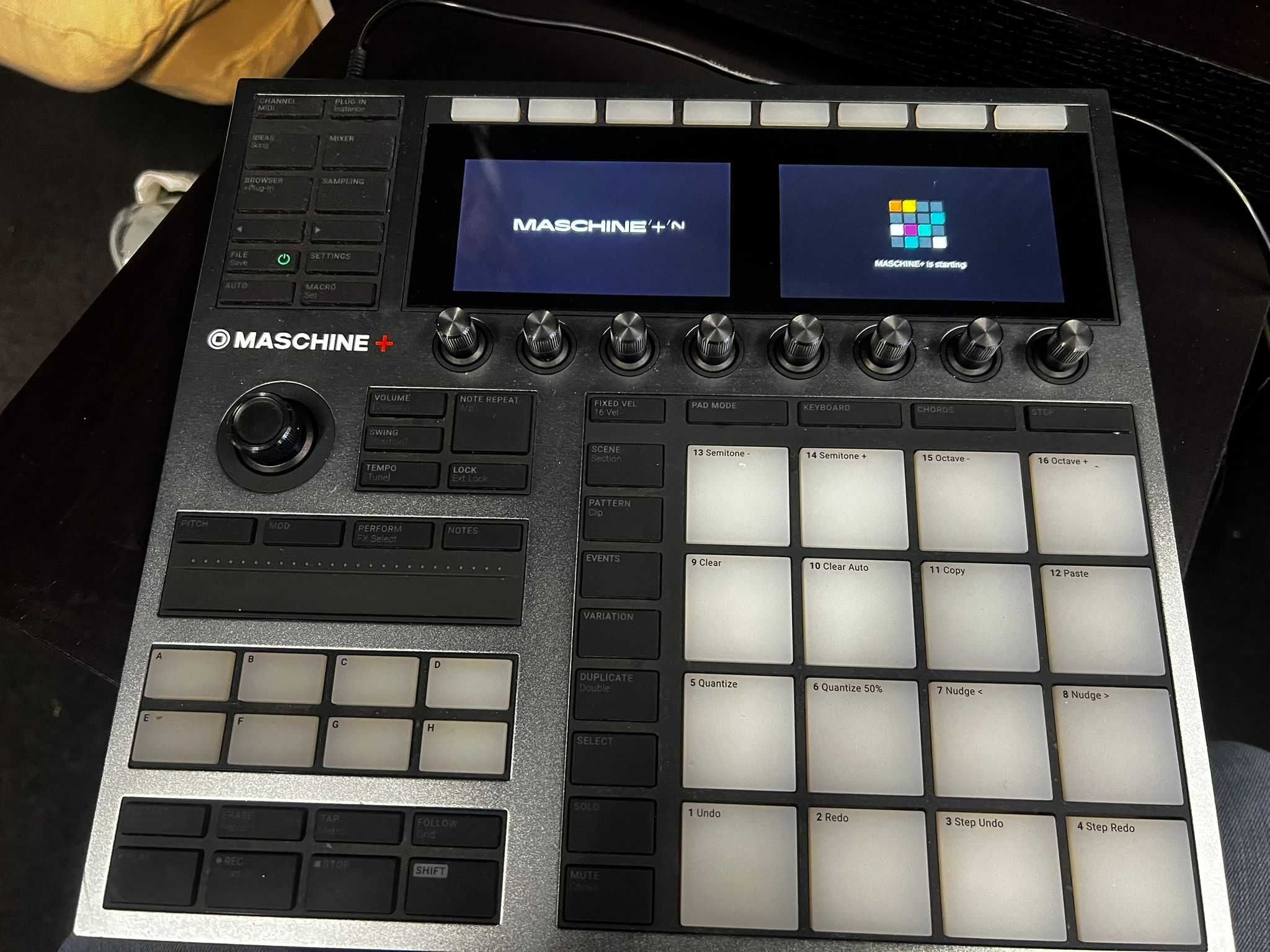 Native Instruments Maschine + Plus , Komplet Select, Pokrowiec