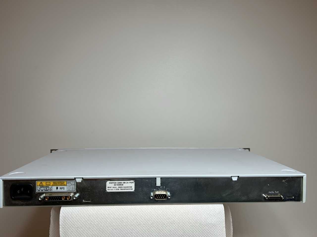 Switch do szafy rack 19. 3Com Baseline Switch 2916 - SFP Plus 3CBLSG16