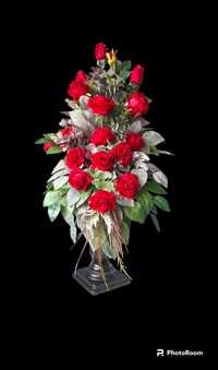 Duży bukiet do wazonu na grób cmentarz  róże welurowe