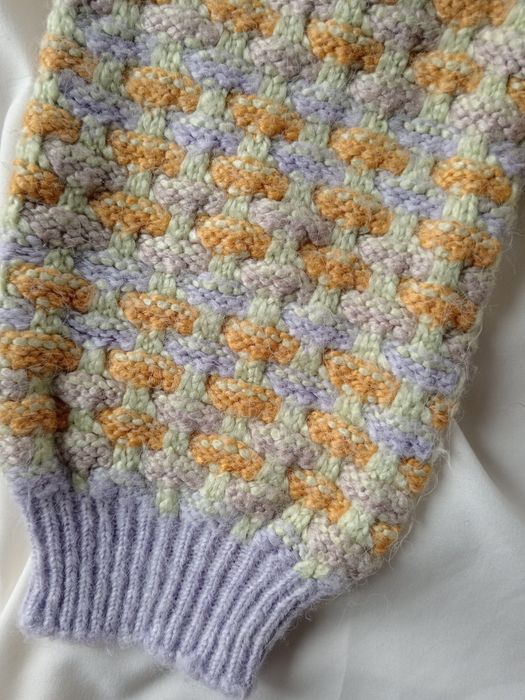 В'язаний кардиган з фіолетово-жовтим візерунком, розмір 46/48, Mangо