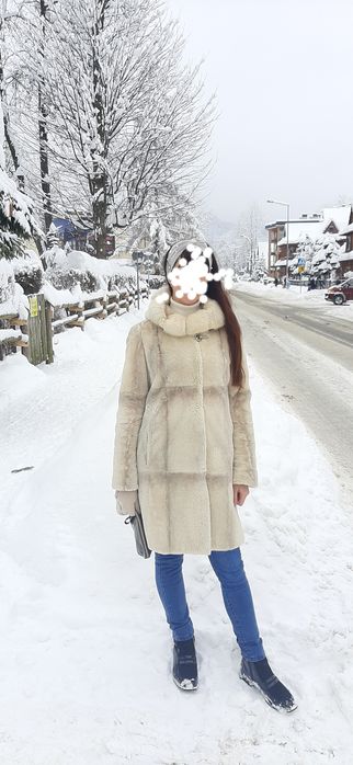 Продається натуральна шубка.