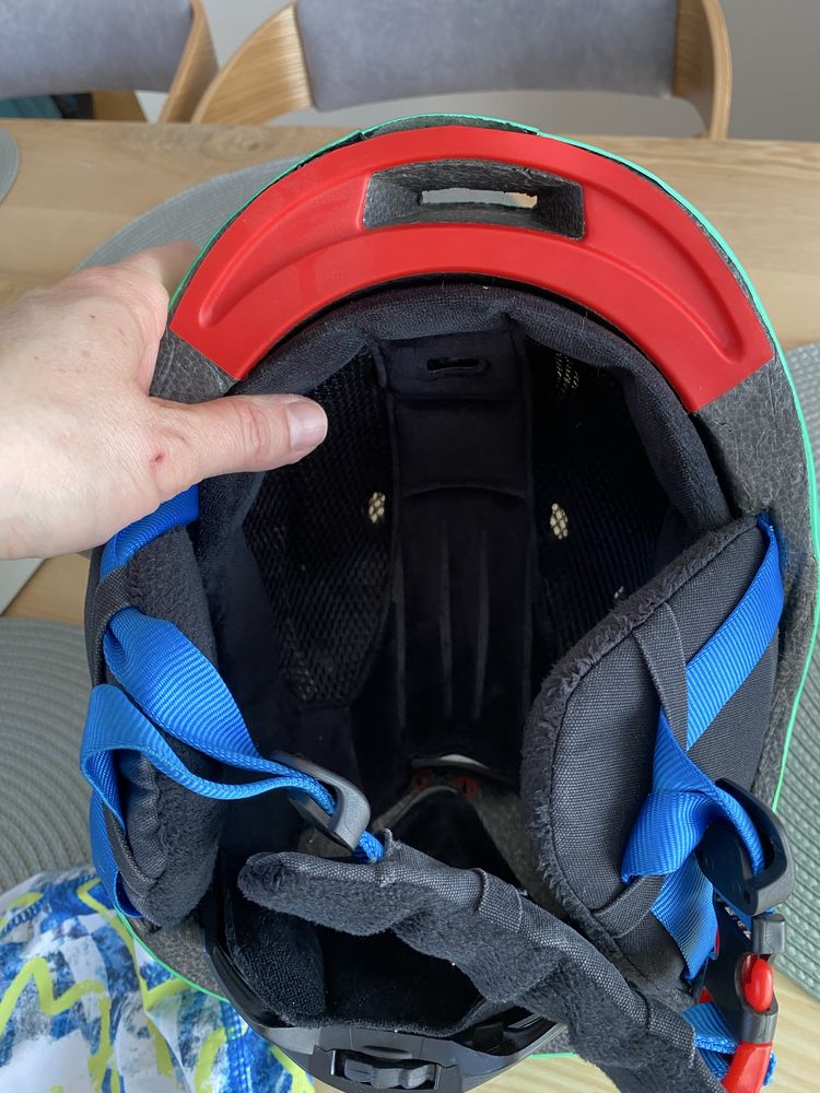 Kask narciarski S kominiarka w komplecie:)