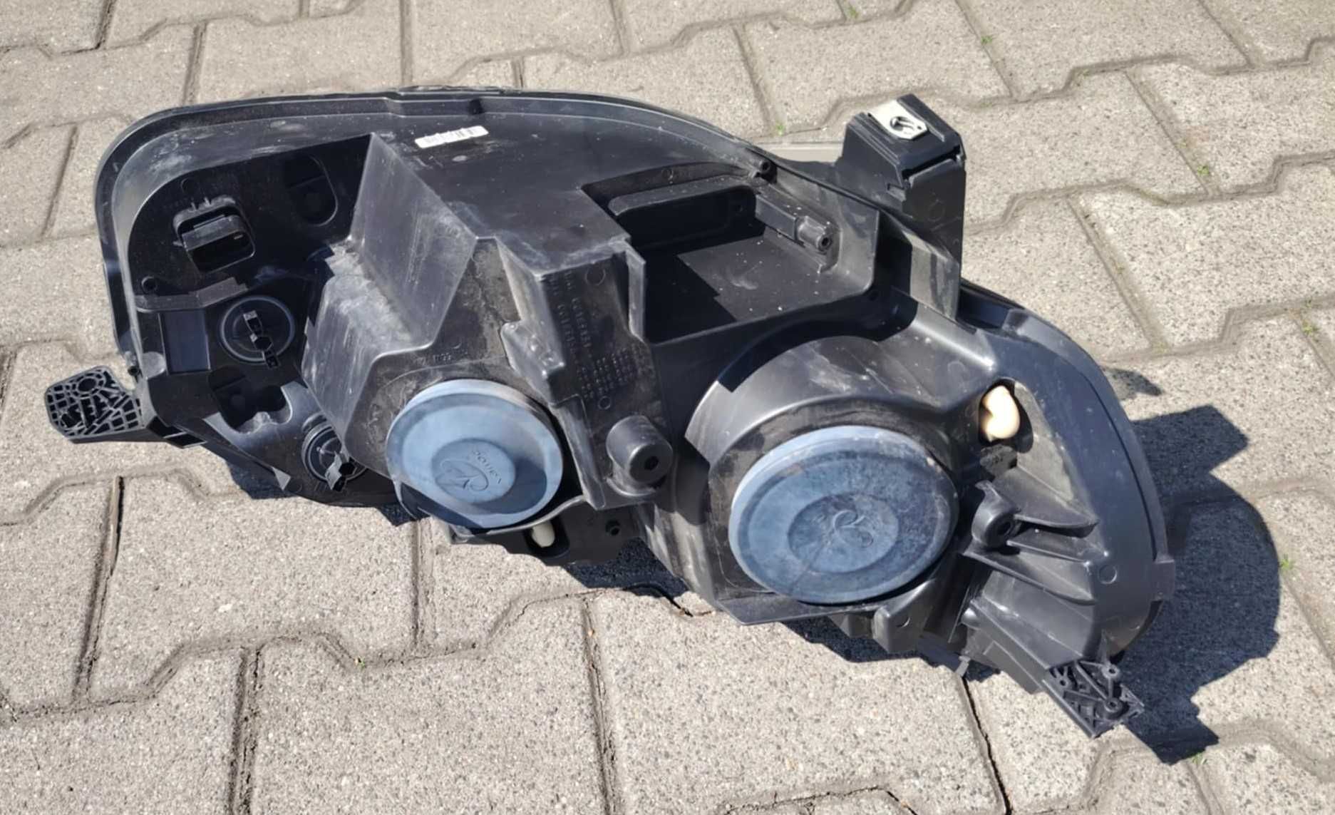 Lampa TOYOTA PROACEII lewa przód rok 2023 orginał bez uszkodzeń!