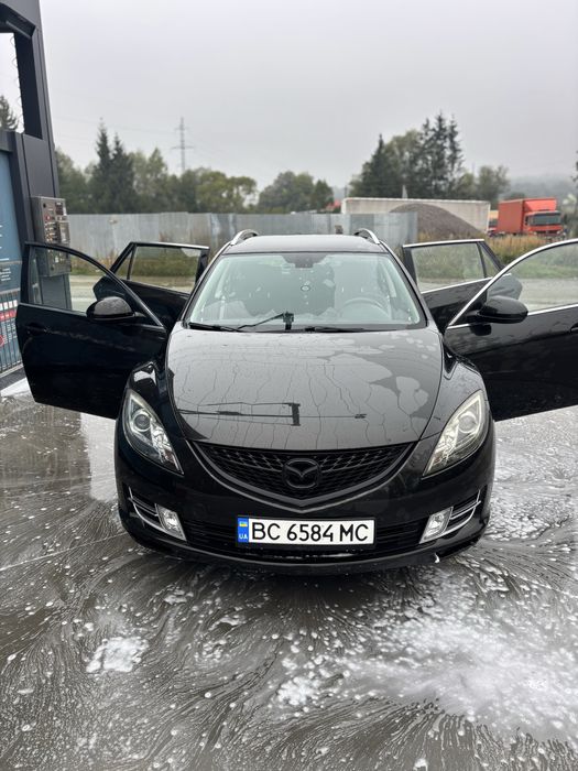 Mazda 6 . 2008 рік .
