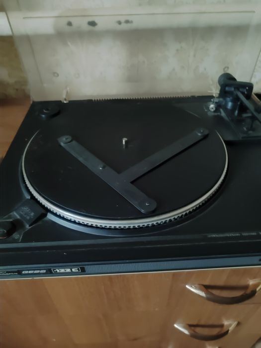 Вініловий програвач Вега 122с