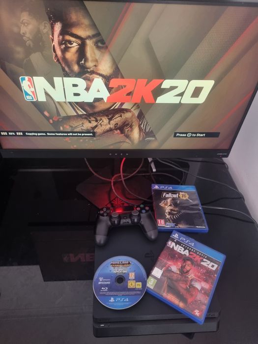 Ps4 + 3 jogos - IMPECÁVEL  !!